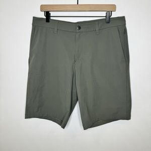 Lululemon Commission Relaxed Warpstreme Shorts Men's Size 34 Green M7A83S